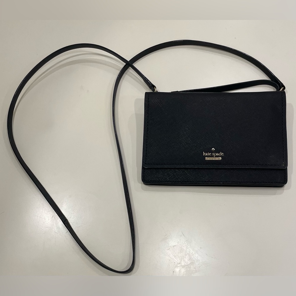 Kate Spade Wristlet/Crossbody Wallet bag
